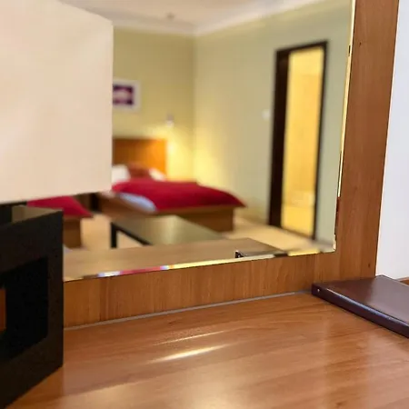 Aston 3* Μπρατισλάβα