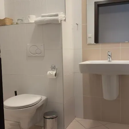 Aston 3* 브라티슬라바