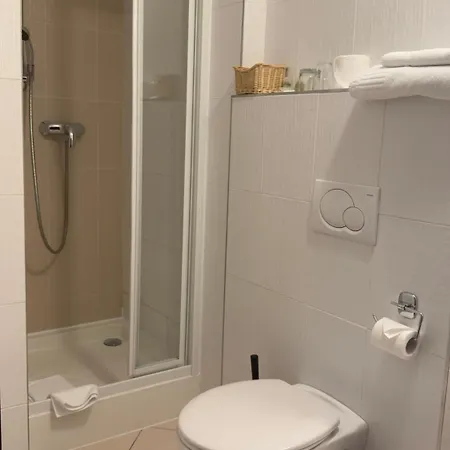 Ξενοδοχείο Aston 3*