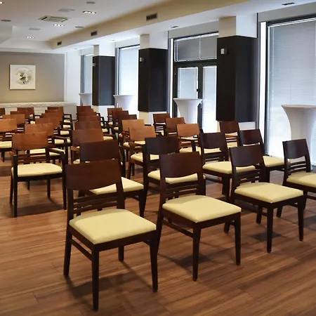 Ξενοδοχείο Aston Μπρατισλάβα