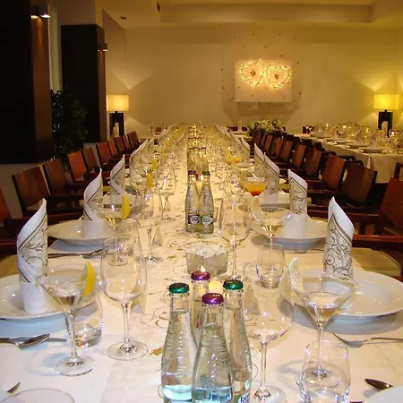 Aston 3* ברטיסלאבה