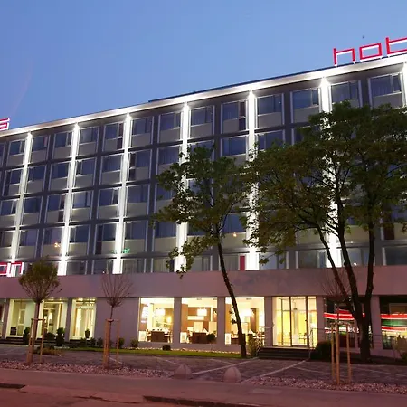 Aston 3* ברטיסלאבה